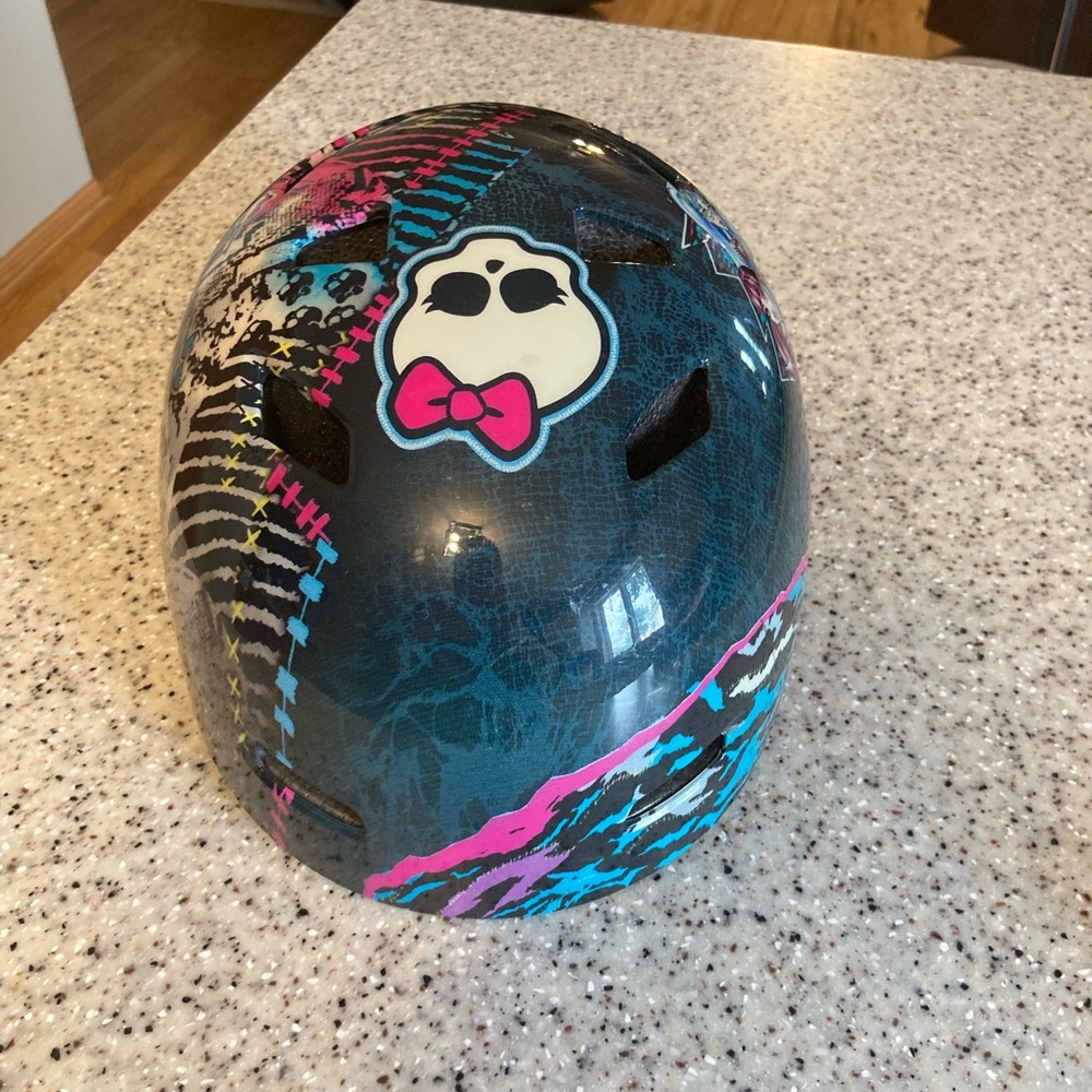 Monster High Helmet - Picture 4 of 8